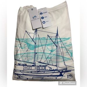 SOUTHERN TIDE MEN'S LONG SLEEVE PERFORMANCE TEE.NWT.SZ.LARGE.MSRP$55.00